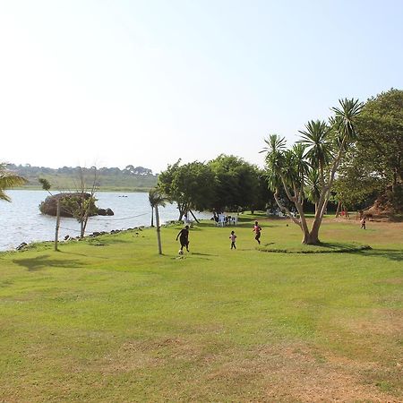 Sky Beach Hotel Entebbe Exterior photo