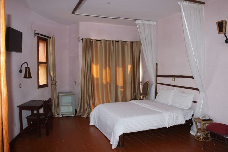 Sky Beach Hotel Entebbe Exterior photo