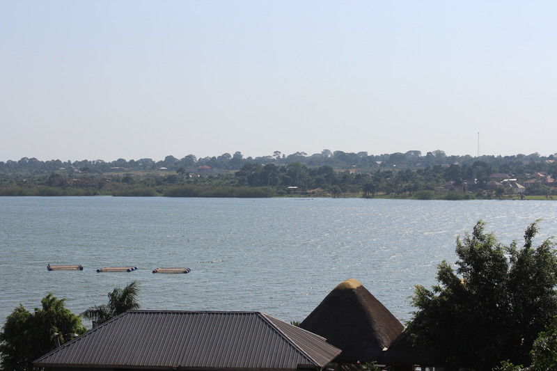Sky Beach Hotel Entebbe Exterior photo