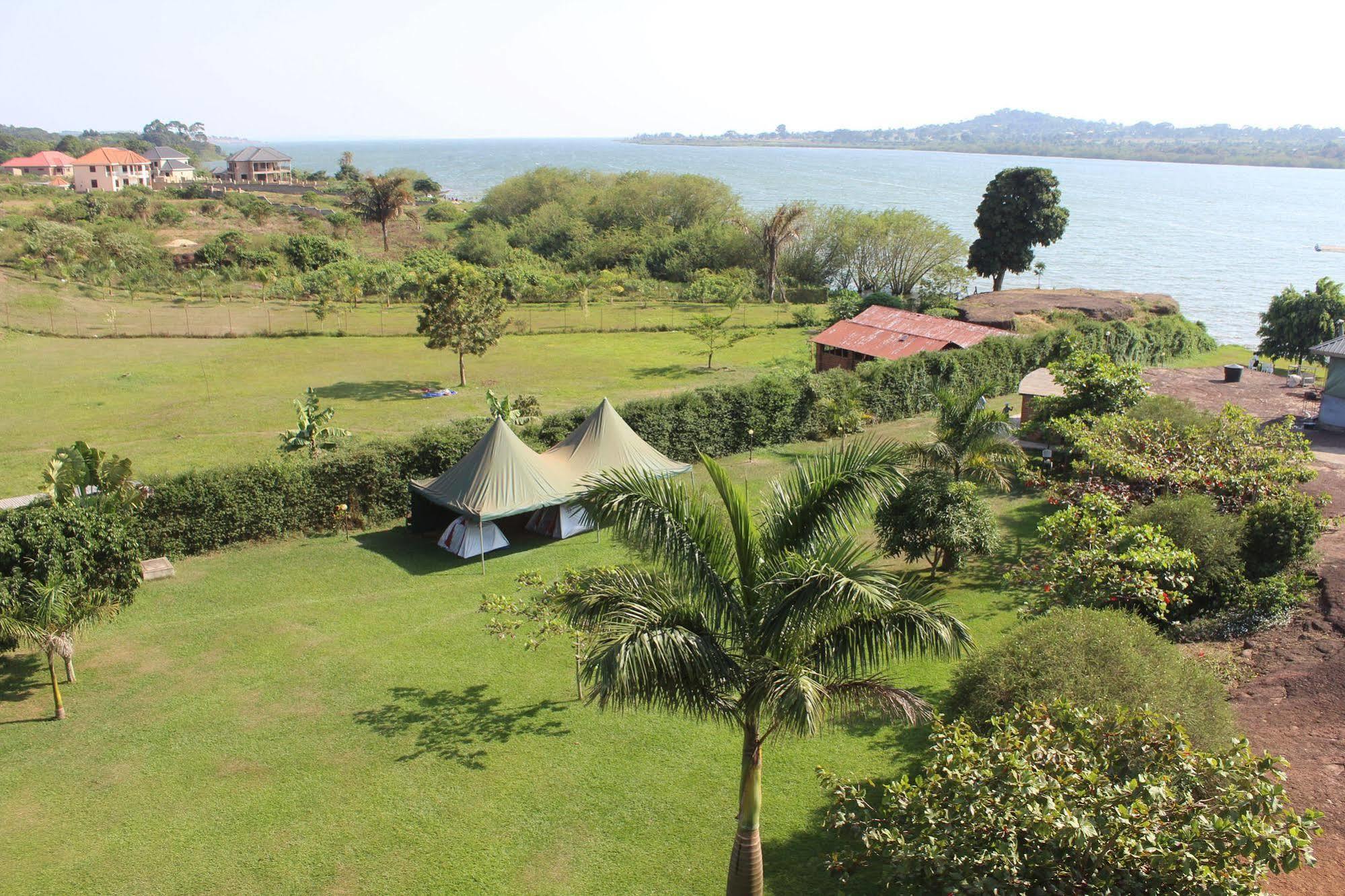 Sky Beach Hotel Entebbe Exterior photo